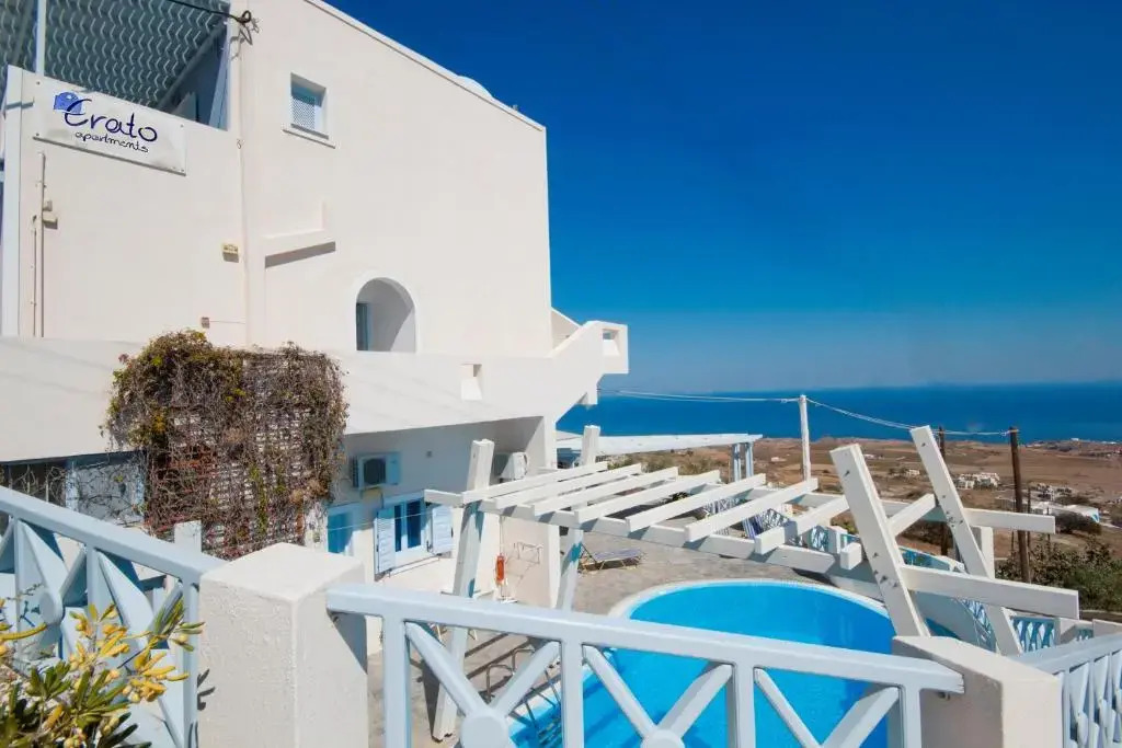 Erato Apartments