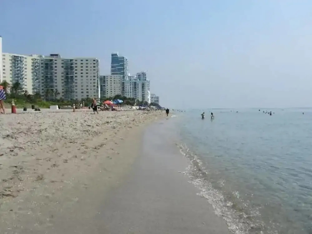 Lovely Apartment, Hallandale Beach!!!