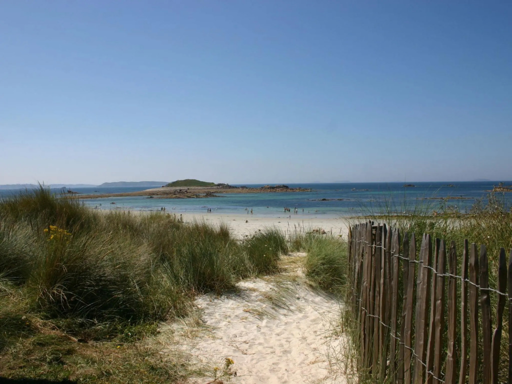 Holiday Home Near Rosa Granite Coast Beaches