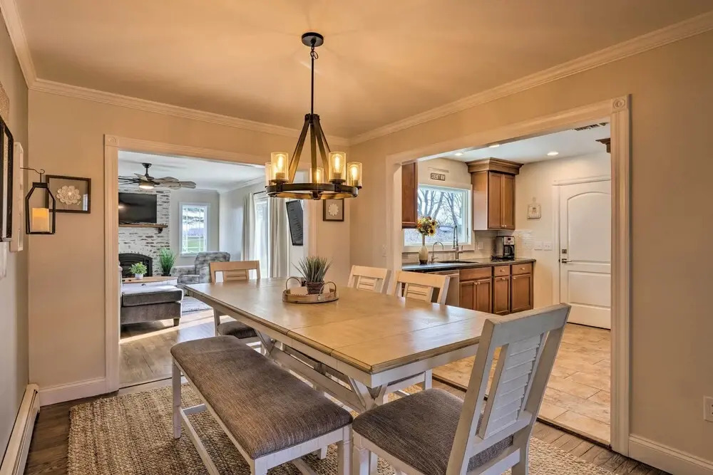 Mattituck Home w/ Fireplaces - Near Wineries