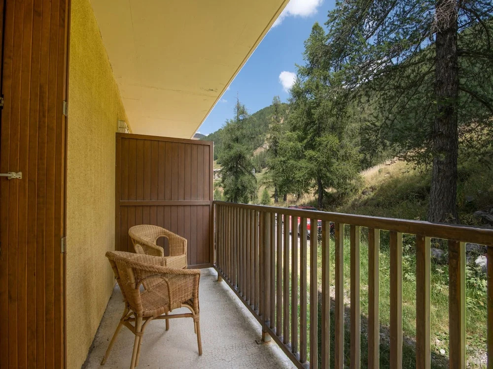 Apartment in Allos With Balcony