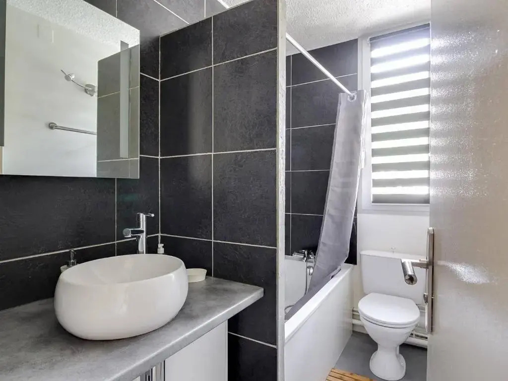 Appartement Cauterets, 1 pièce, 4 personnes - FR-1-401-78