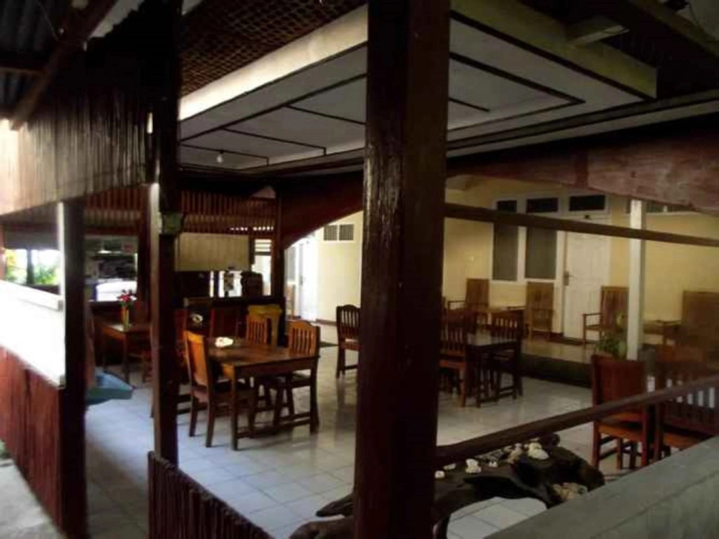 Hotel Bajo