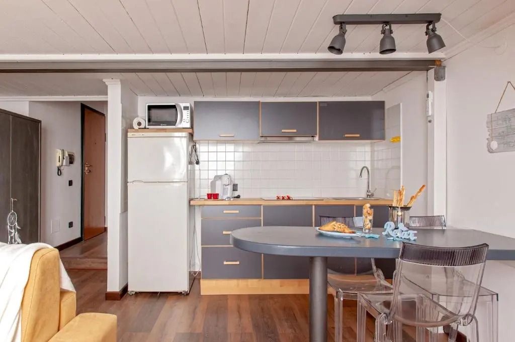 Sea Breeze Loft In Livorno