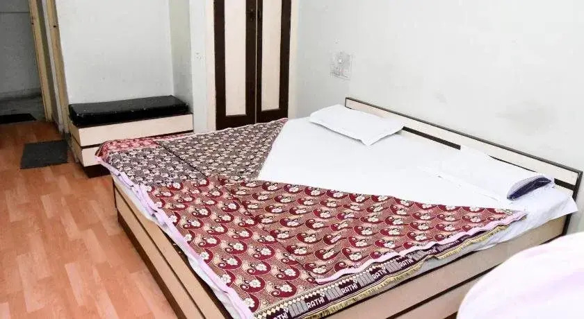 Vandana Hotel