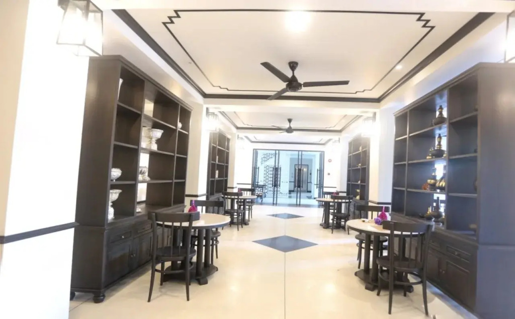 MORA Boutique Hotel