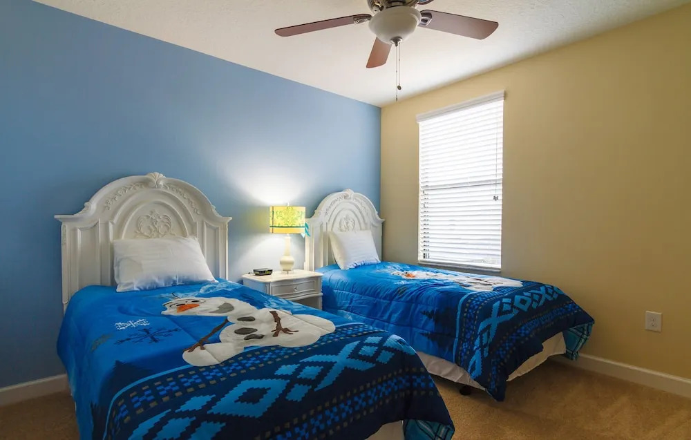 1472rf-the Retreat At Champions Gate 6 Bedroom Home by RedAwning