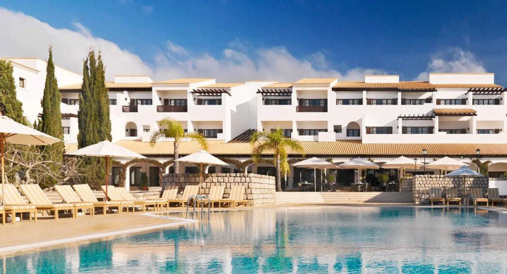 Pine Cliffs Suites