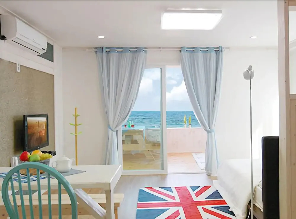 Donghae Marine Park Pension