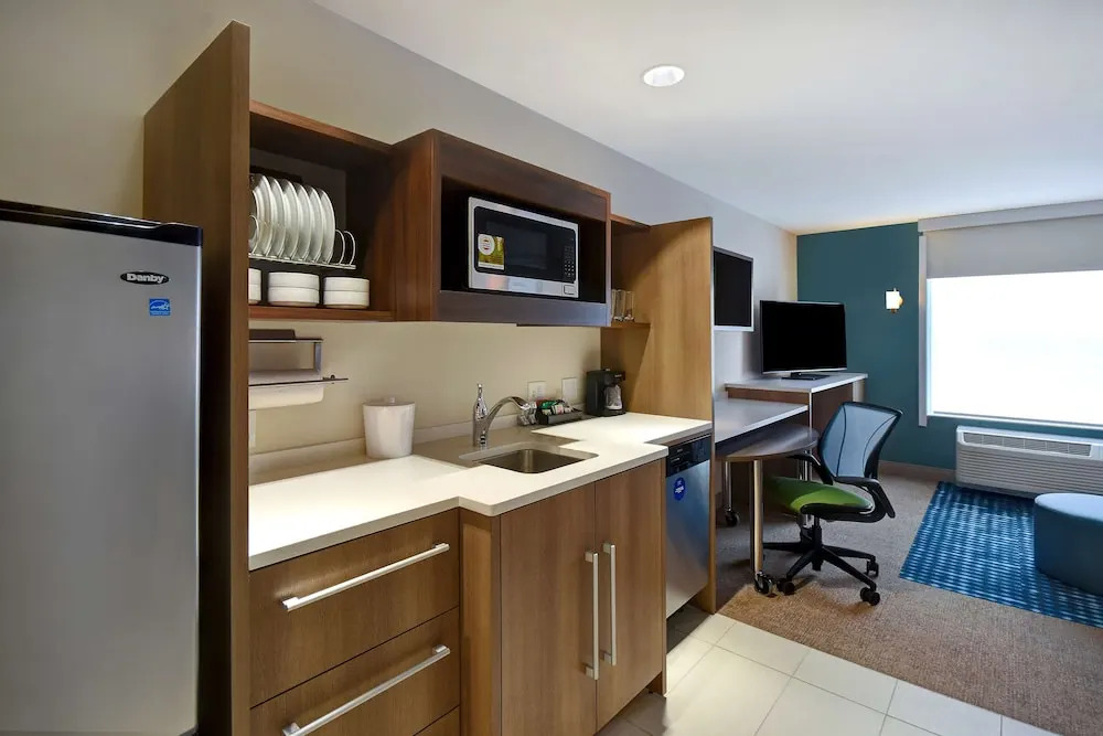 Home2 Suites Wichita Downtown Delano, Ks