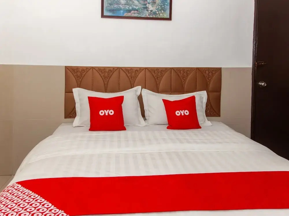 Leila Hotel by OYO Rooms