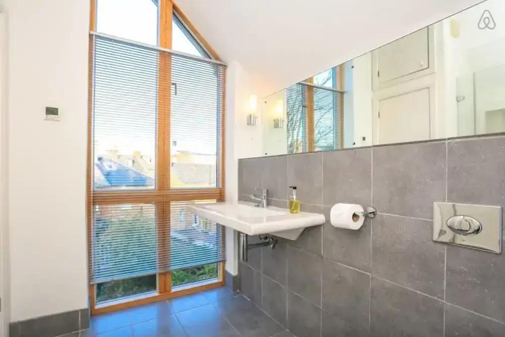 The Richmond Retreat - Beautiful & Central 9bdr Victorian Homes