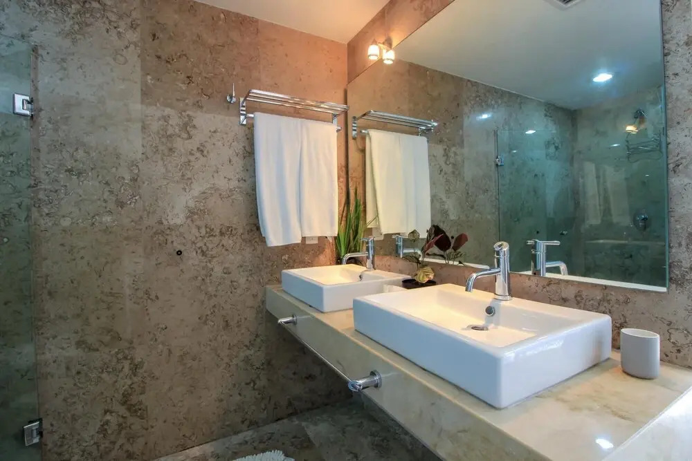 Resort Amenities Penthouse by Olahola