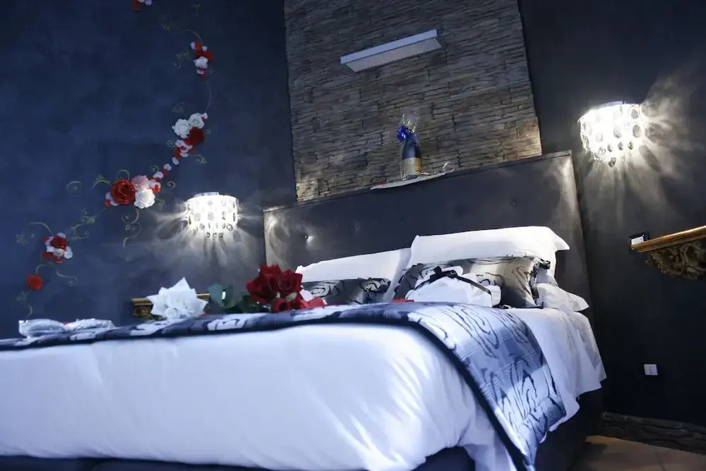 Crystal Rhome Guest House