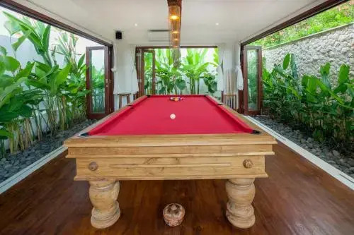 Villa Naty Canggu - 6 Bedrooms Luxury Villa