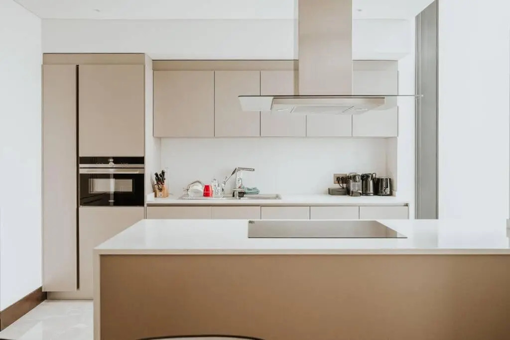 Serviced Luxurious 3+1 in Address Emaar Square