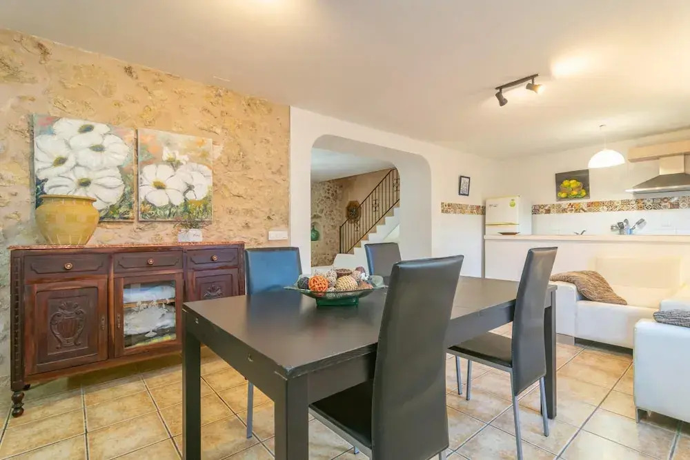 Cas Ciutada in Inca With 2 Bedrooms and 1 Bathrooms