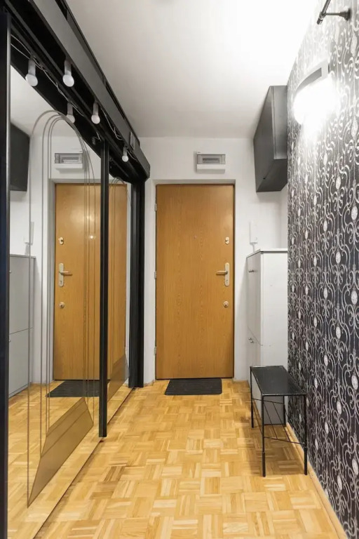 Solec Vistula Apartment