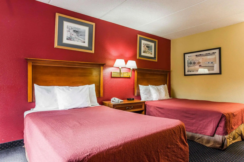 Rodeway Inn Charlotte Downtown