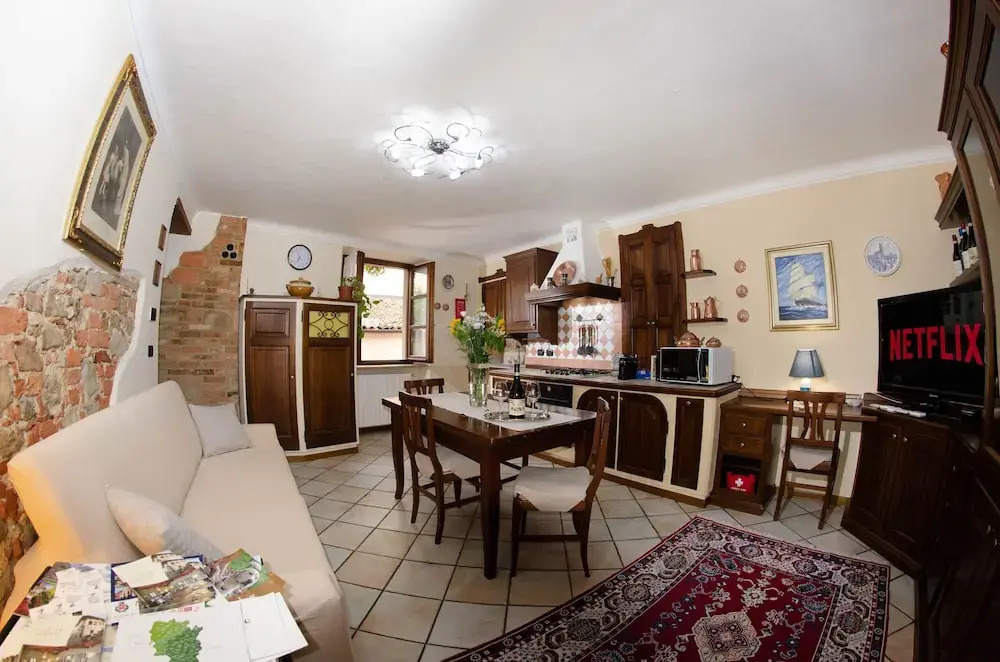 Antica Dimora Stay in Langa Like at Home