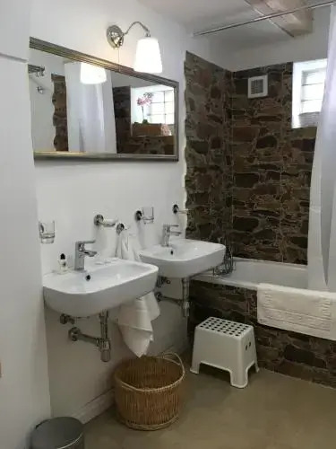 Humpolec Apartment & Resort