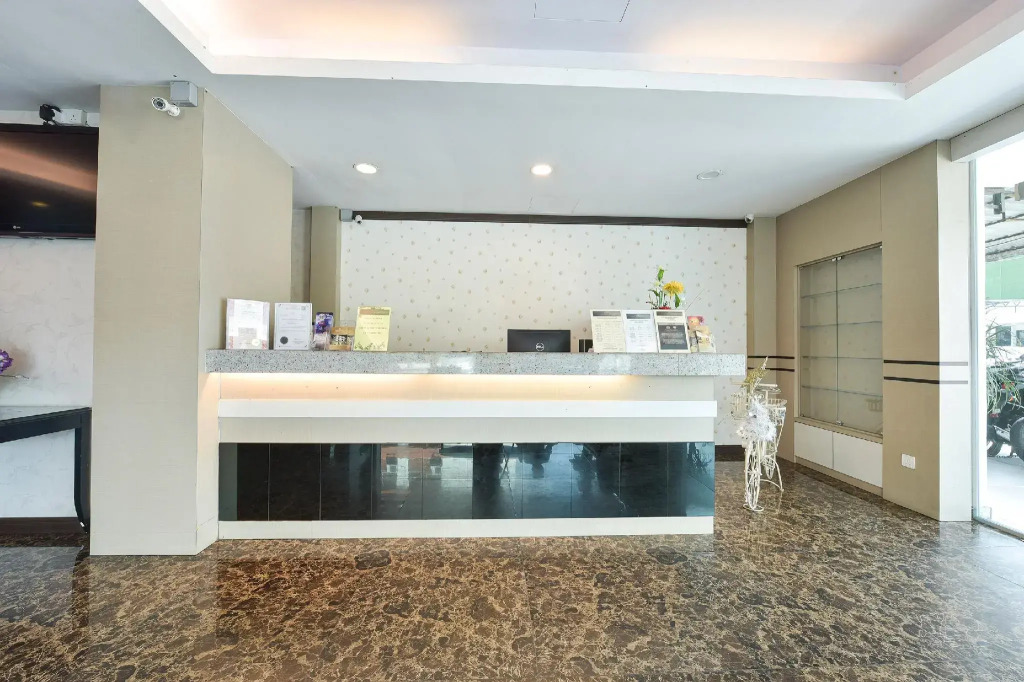 Hotel Zamburger Grand City