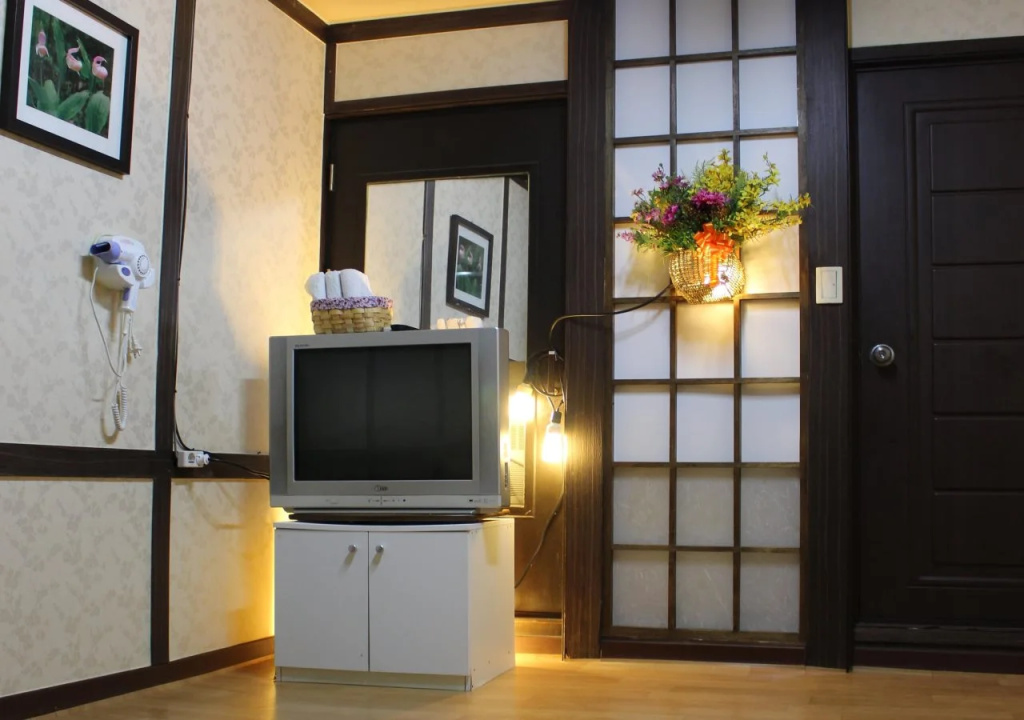 Paldogangsan Guesthouse