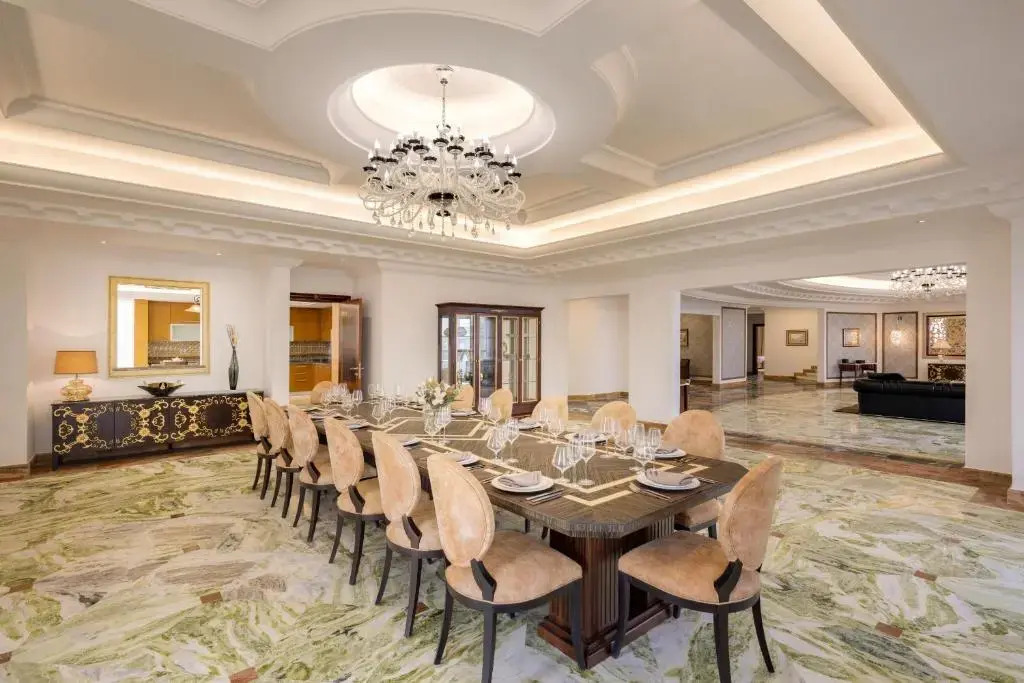 Dusit Hotel & Suites - Doha