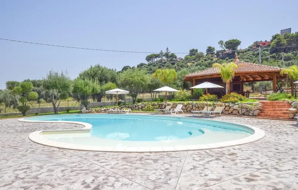 Nice Apartment in Zambrone With 2 Bedrooms, Wifi and Outdoor Swimming Pool
