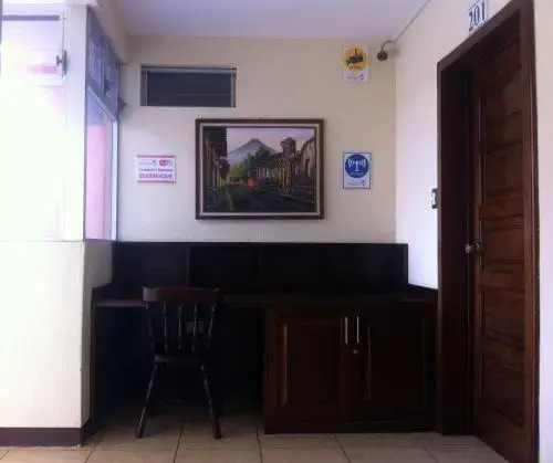 Santiago Hostel and Traveling