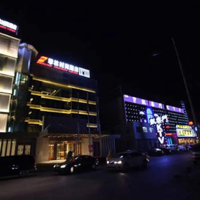 7 Days Inn