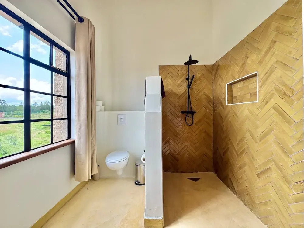 Eco 5 Bedroom 5 Bathroom Nanyuki Farm Villa - 2328