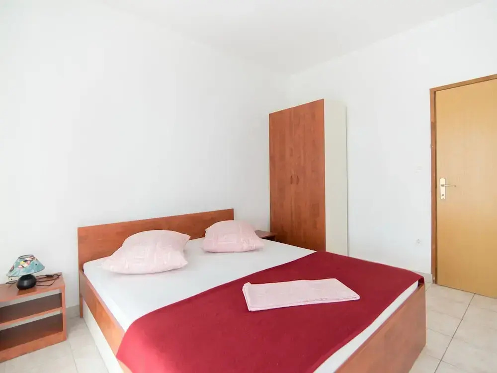 Apartments Neva- Standard Two Bedroom Apartment With Terrace and Sea View