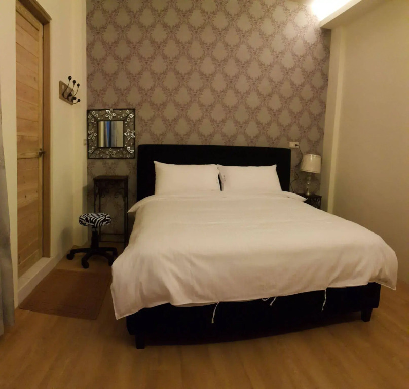 Royal Goods Residence Themed Suites