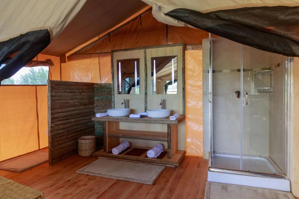 Glamping Kenya Mt. Kenya Lodge