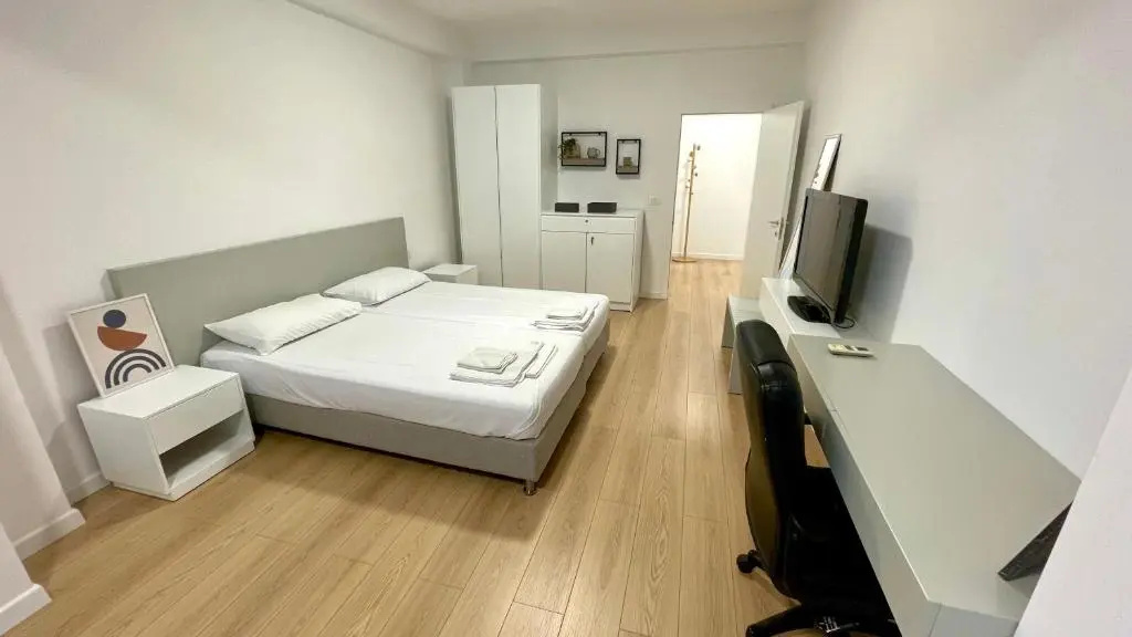 Brand new studio apartment in the heart of Tirana! 24h check-in