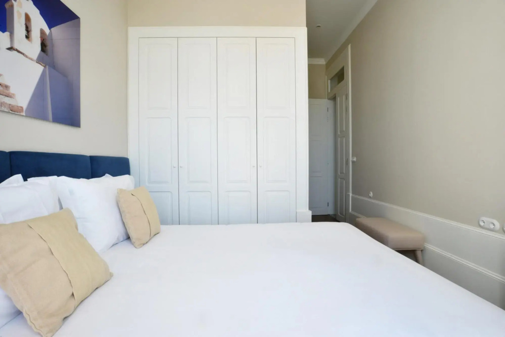 Market 3A in Oporto With 2 Bedrooms and 2 Bathrooms