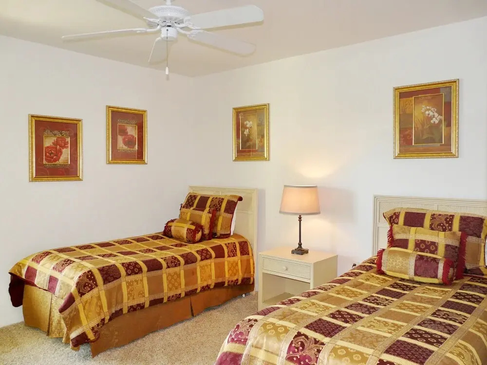 Peaceful Condo With Pool Across From South Beach