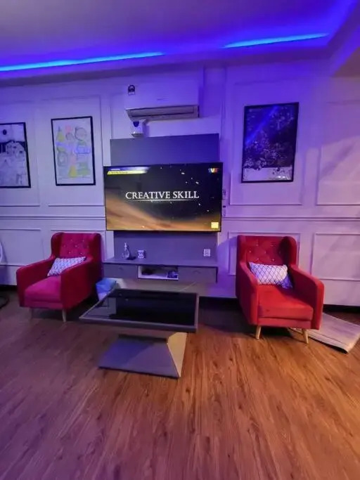 ADN LUXURY Homestay KARAOKE, POOL,NETFLIX,ASTRO,BBQ