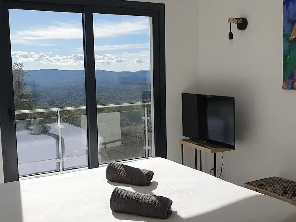 Villa in Lorgues with Private Pool