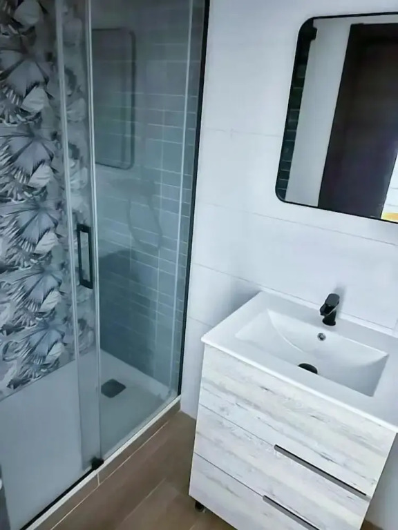 ZUR Boutique Hostel