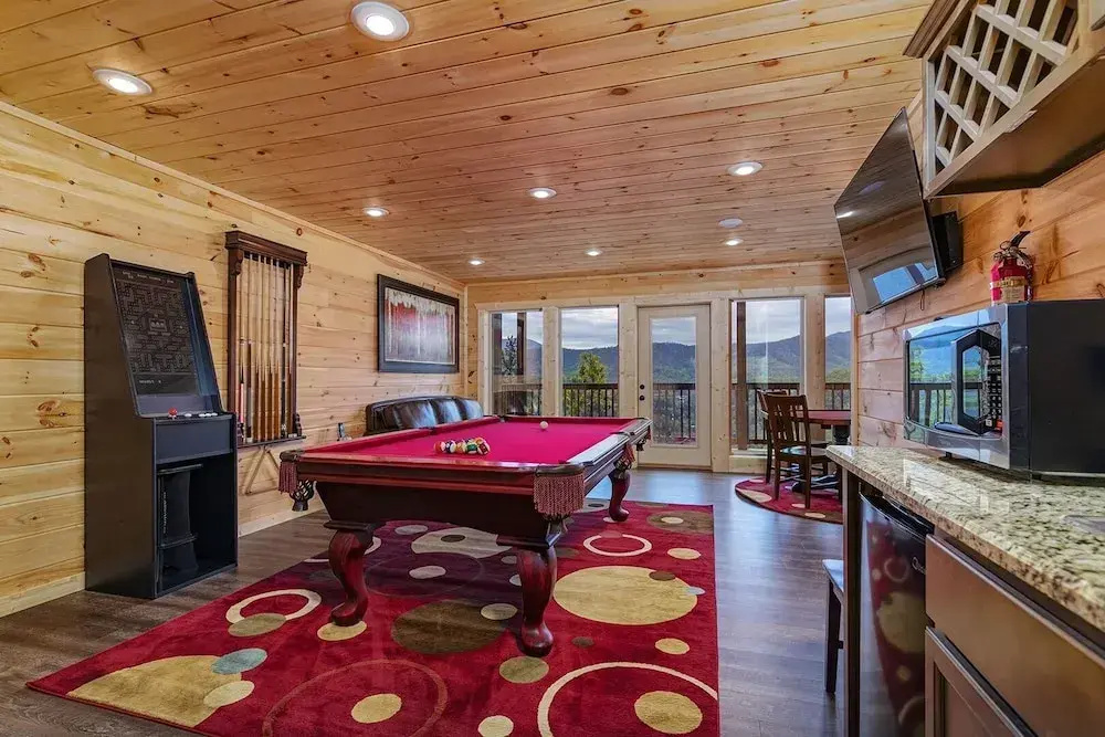 Panoramic Perfection - 5 Bedrooms, 5.5 Baths, Sleeps 14 5 Cabin by RedAwning