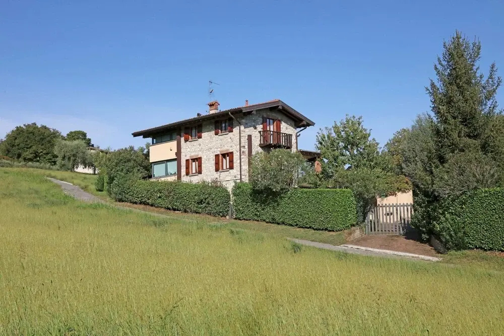 Villa Girasole in Polpenazze del Garda