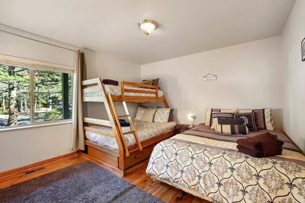 Tahoe Frost - Air Conditioned 4 Bedroom Tahoe Home