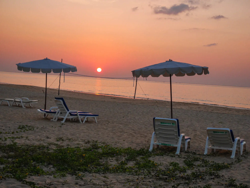 The Sunset Beach Resort - Koh Kho Khao