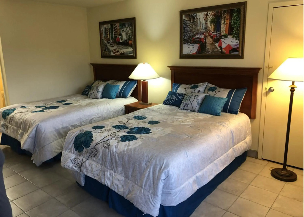 Wolf Inn Hotel