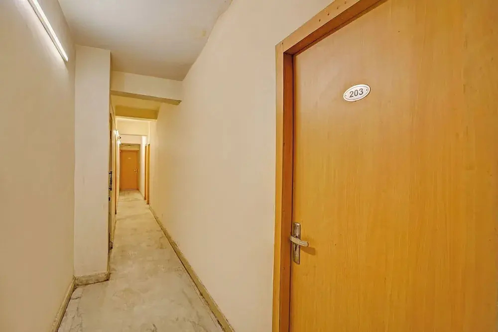Fabhotel The Jumbo Stay