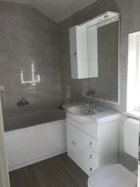 Immaculate 4-bed House in Lumbarda