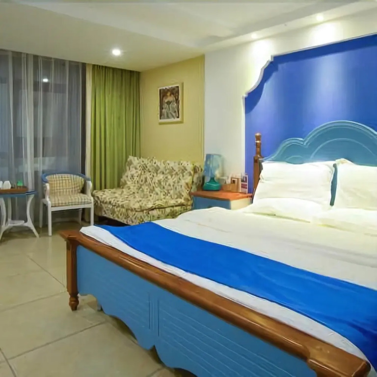 Weisaitie Theme Hotel