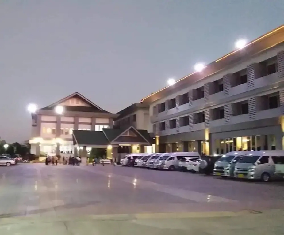 Tangerine Ville Hotel